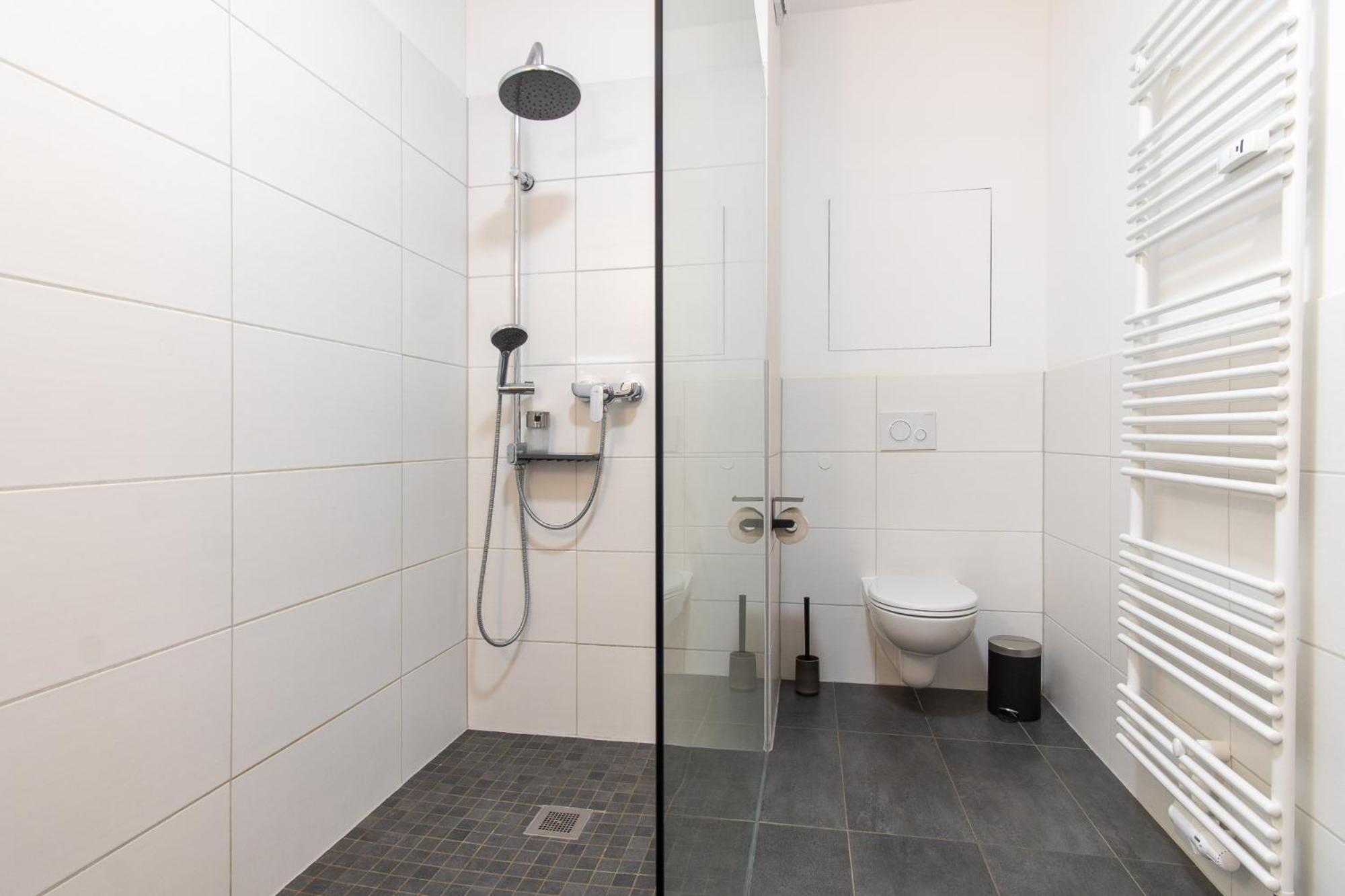 Luxurioeses Apartment, 10Min Innenstadt, Parkplatz Ерфурт Екстериор снимка