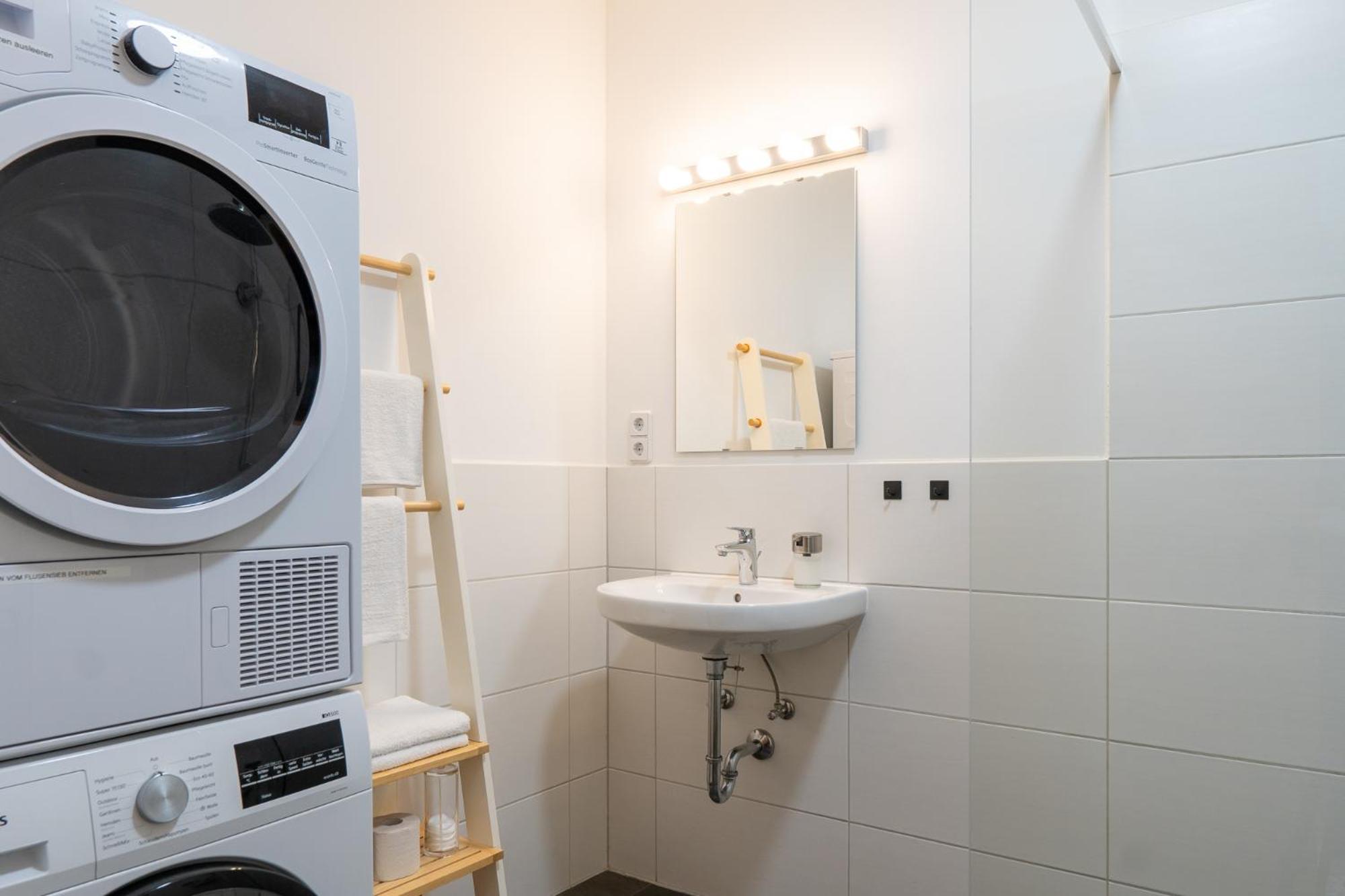 Luxurioeses Apartment, 10Min Innenstadt, Parkplatz Ерфурт Екстериор снимка